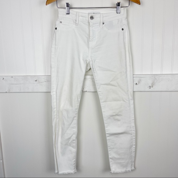 7 FOR ALL MANKIND Roxanne Mid-Rise Frayed Cigarette Jeans in White - Picture 2 of 7